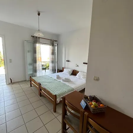 Alexandra's Sunset View Apartment