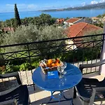 Alexandra's Sunset View 아파트 아르고스톨리온