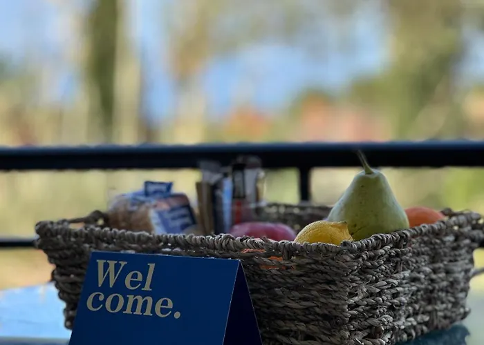 Alexandra's Sunset View Lägenhet *